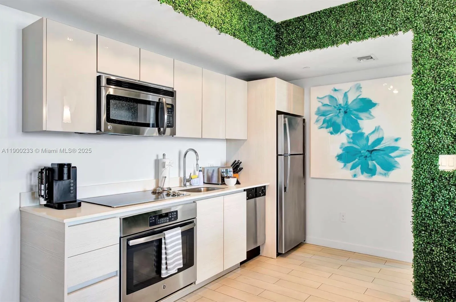 2602 E Hallandale Beach Blvd, #R1610