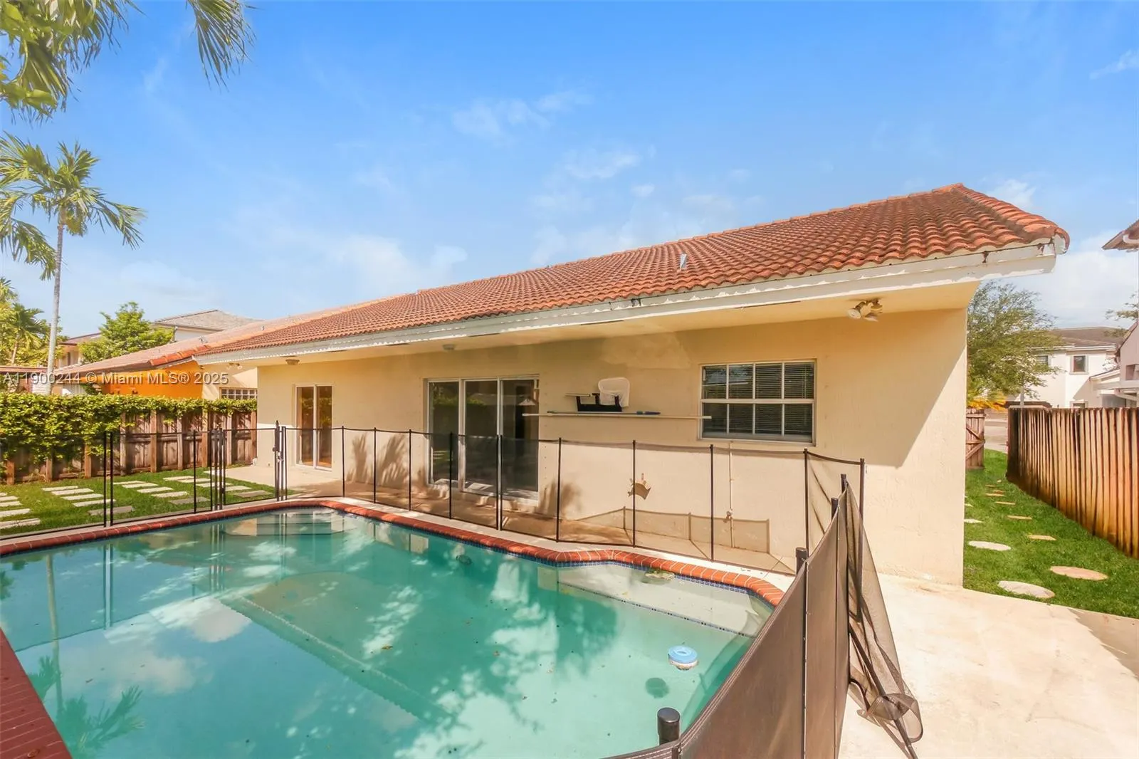 11524 SW 152 Court