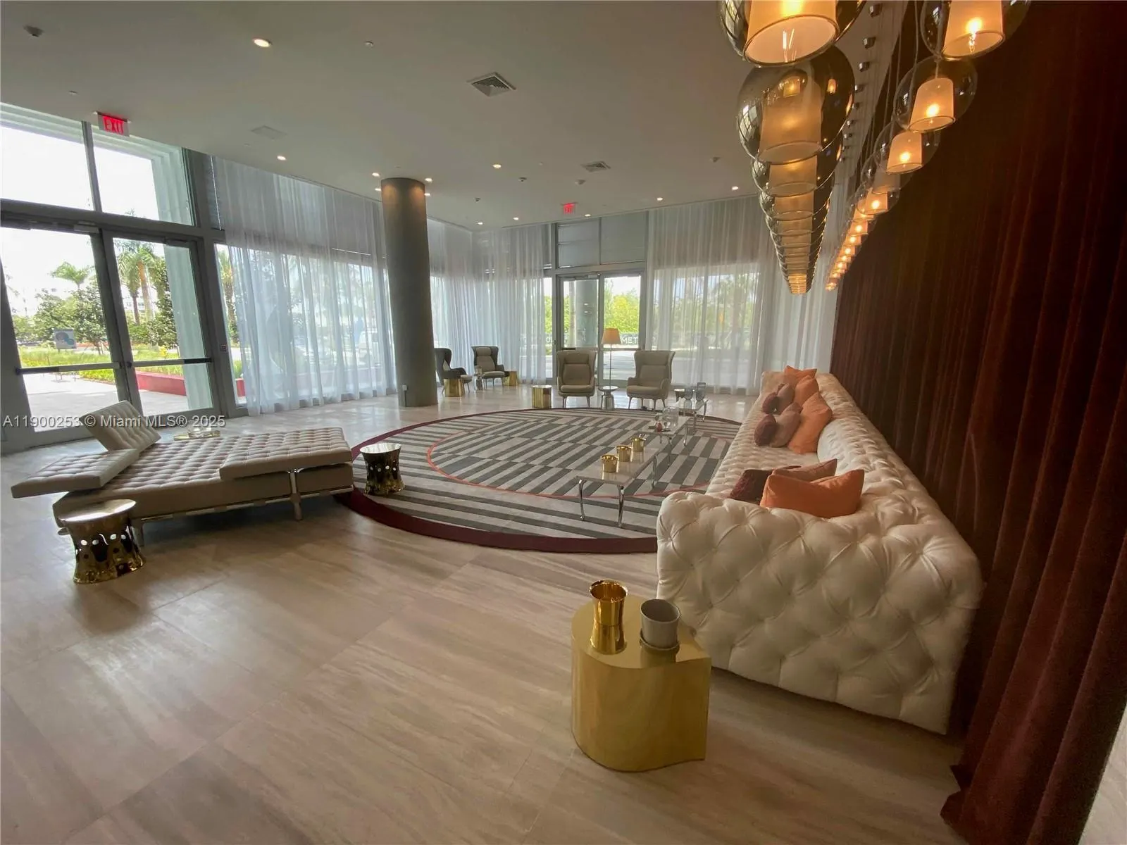 2000 Metropica Way, #408