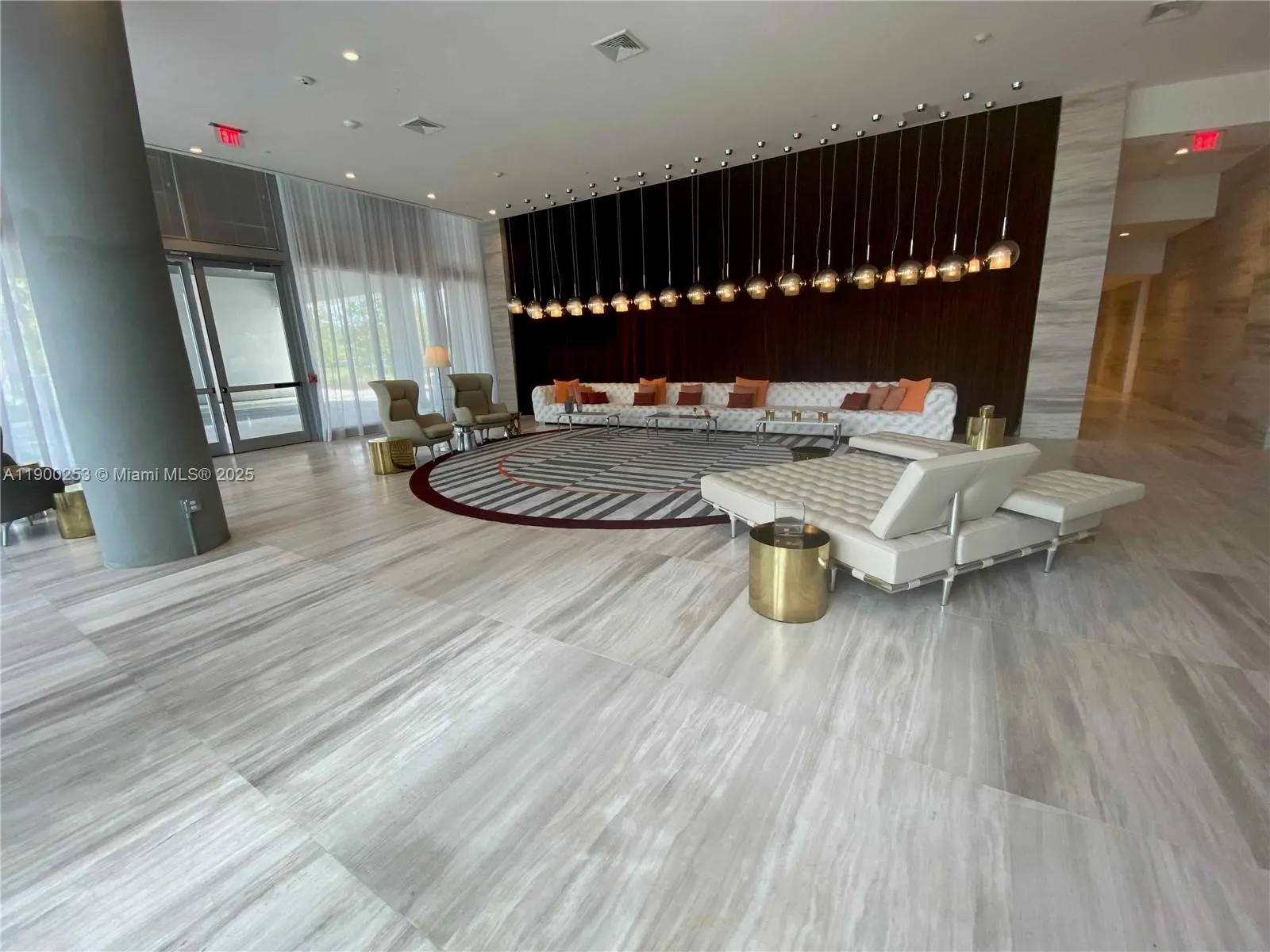 2000 Metropica Way, #408