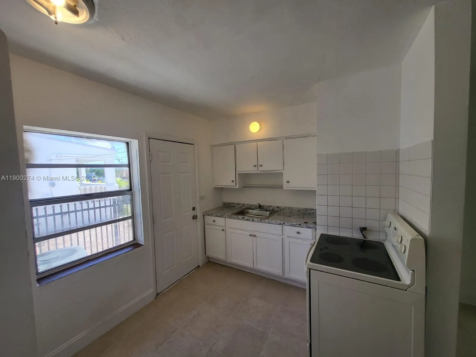 640 - 642 NW 77th St