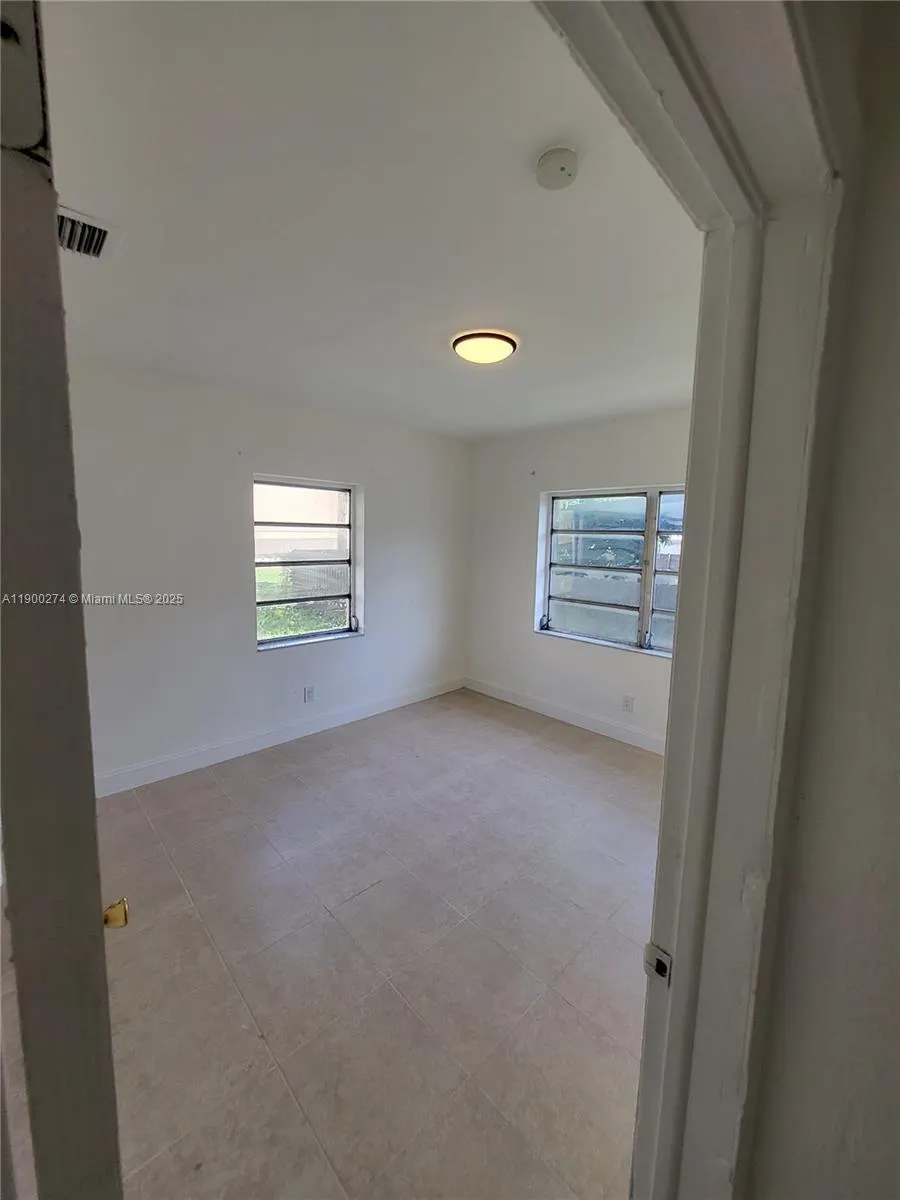 640 - 642 NW 77th St