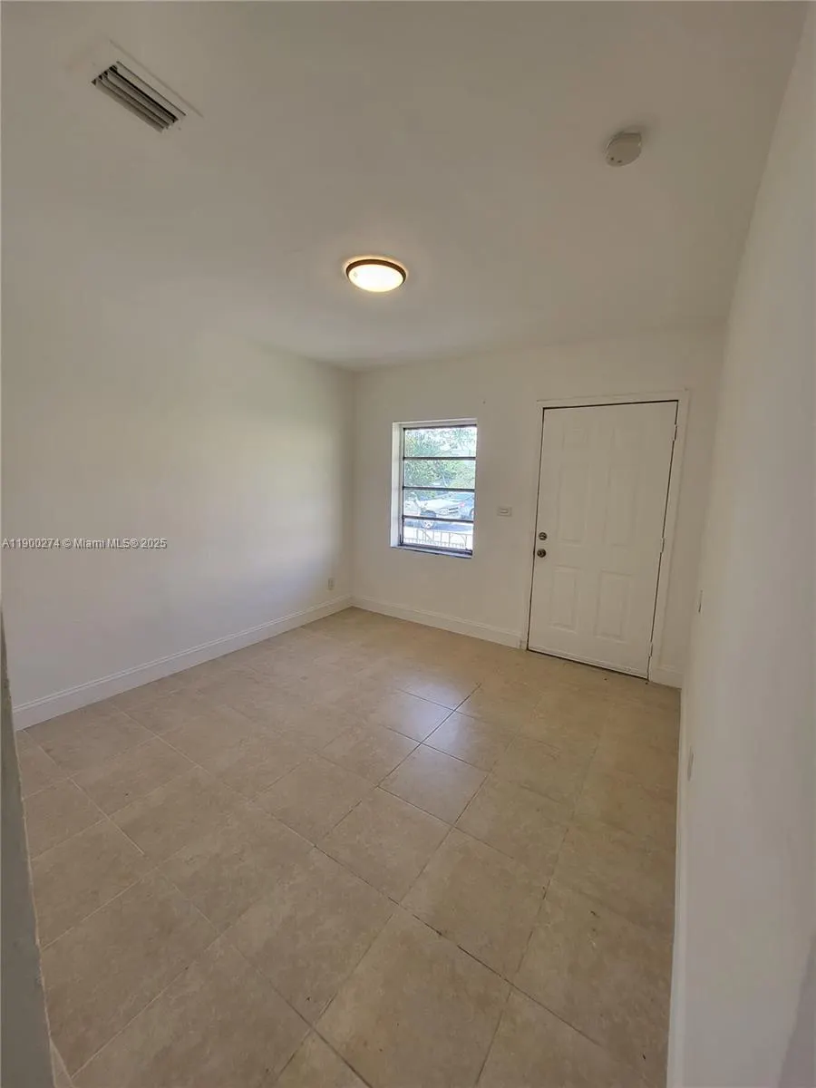 640 - 642 NW 77th St