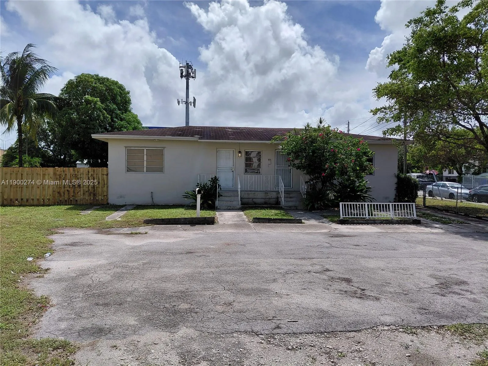 640 - 642 NW 77th St