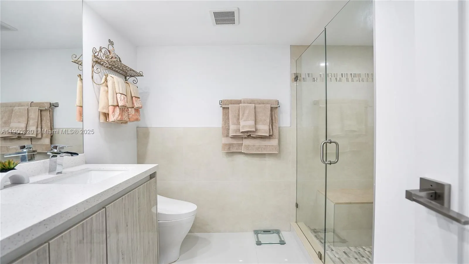 2017 S Ocean Dr, #1510