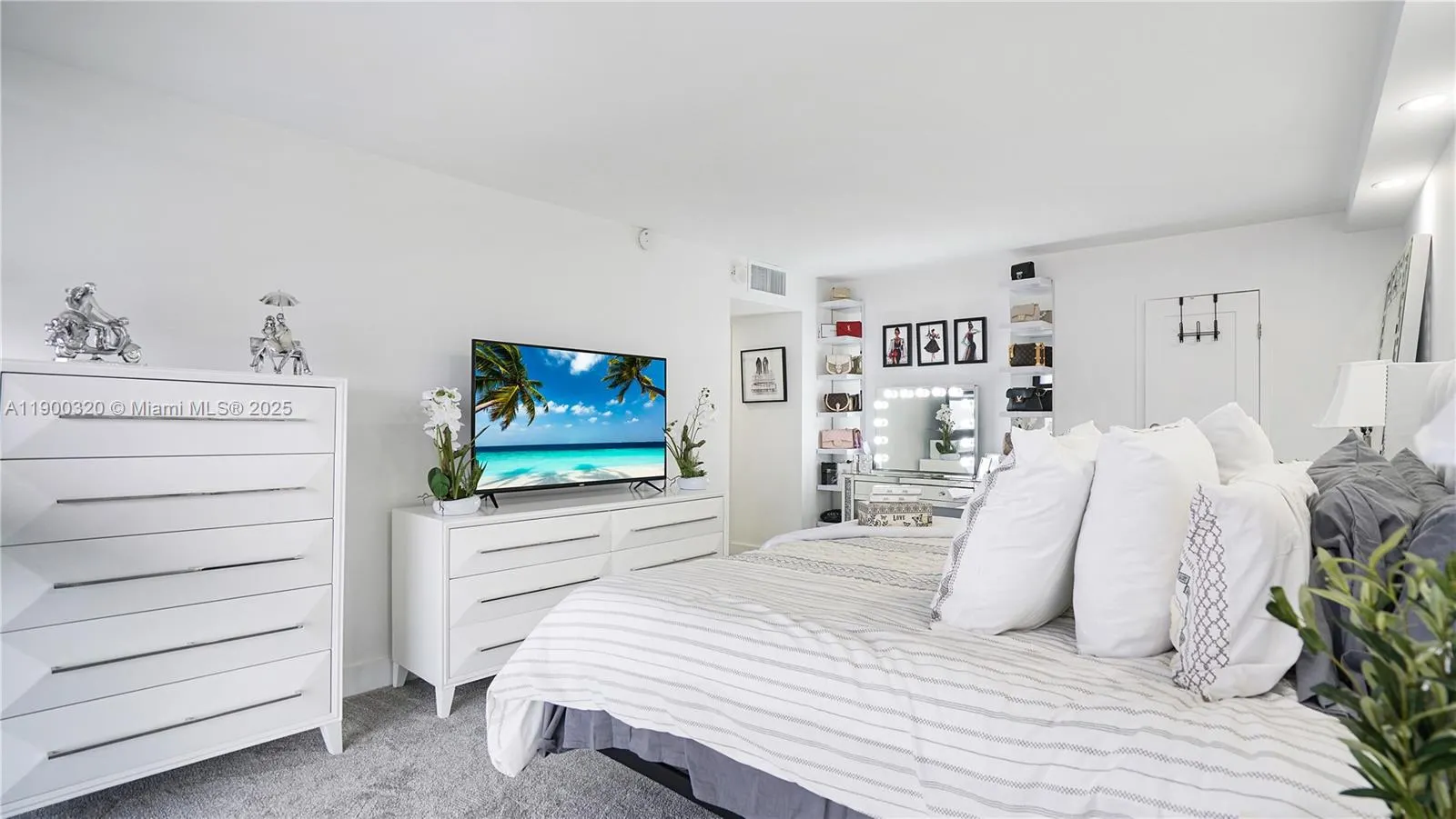 2017 S Ocean Dr, #1510