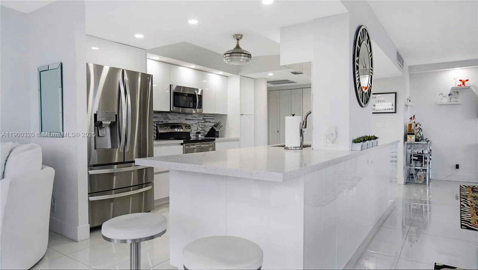 2017 S Ocean Dr, #1510