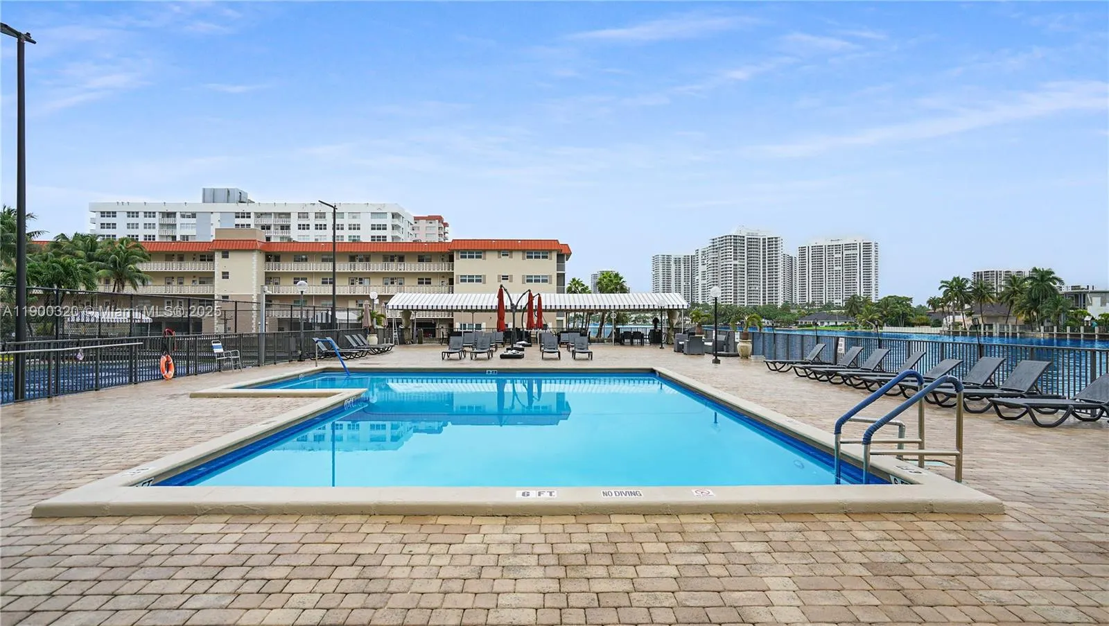 2017 S Ocean Dr, #1510