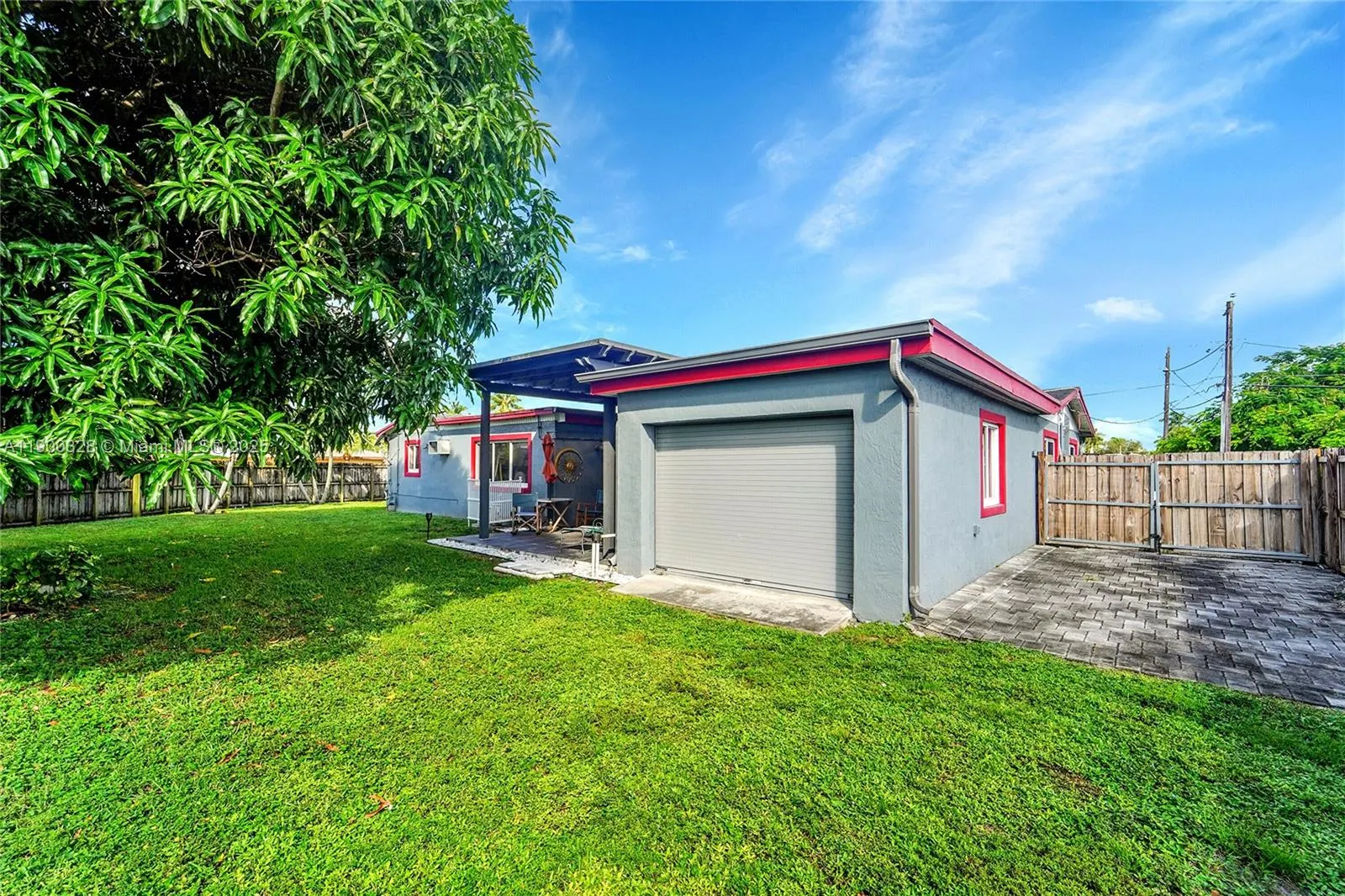 8370 NW 185th St