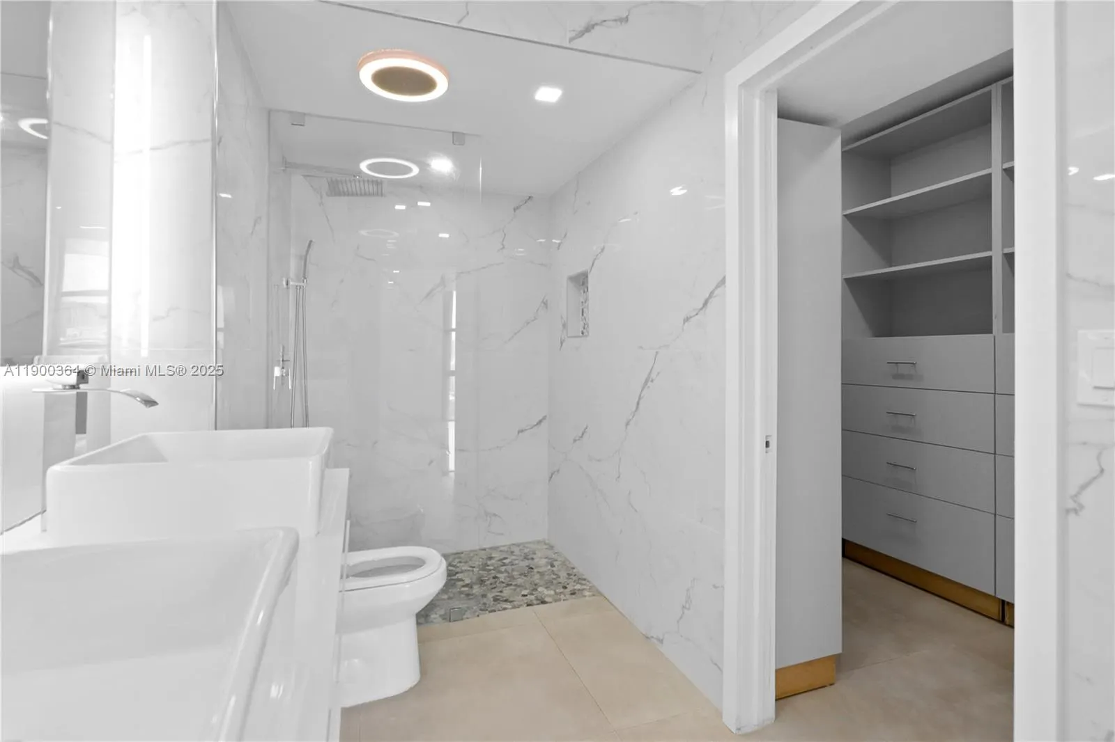 3675 N Country Club Dr, #2008