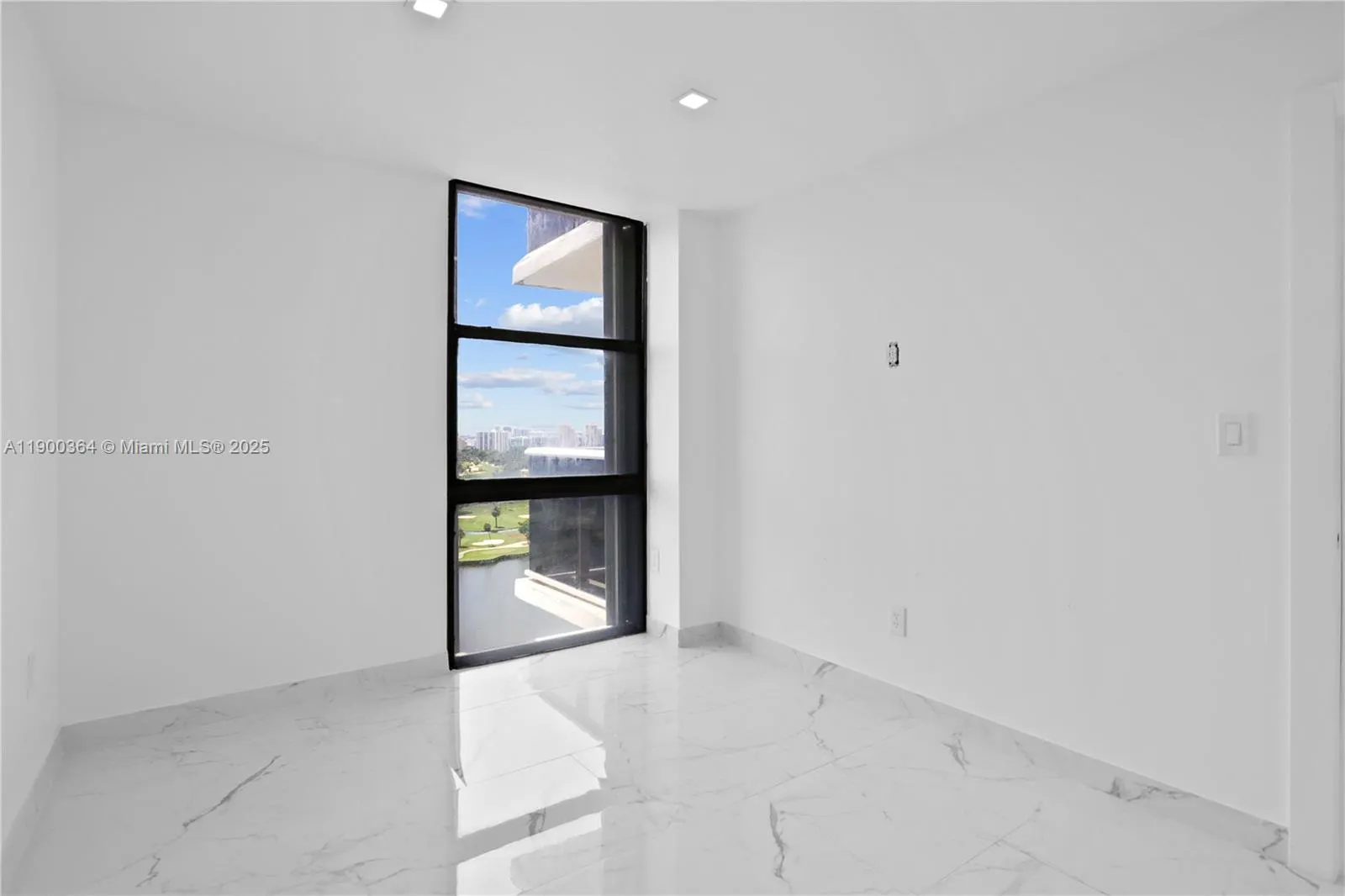 3675 N Country Club Dr, #2008