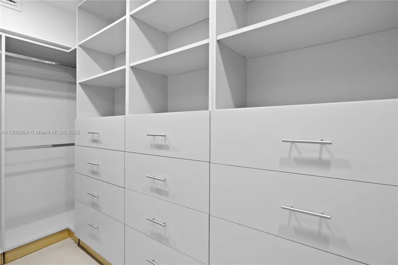 3675 N Country Club Dr, #2008