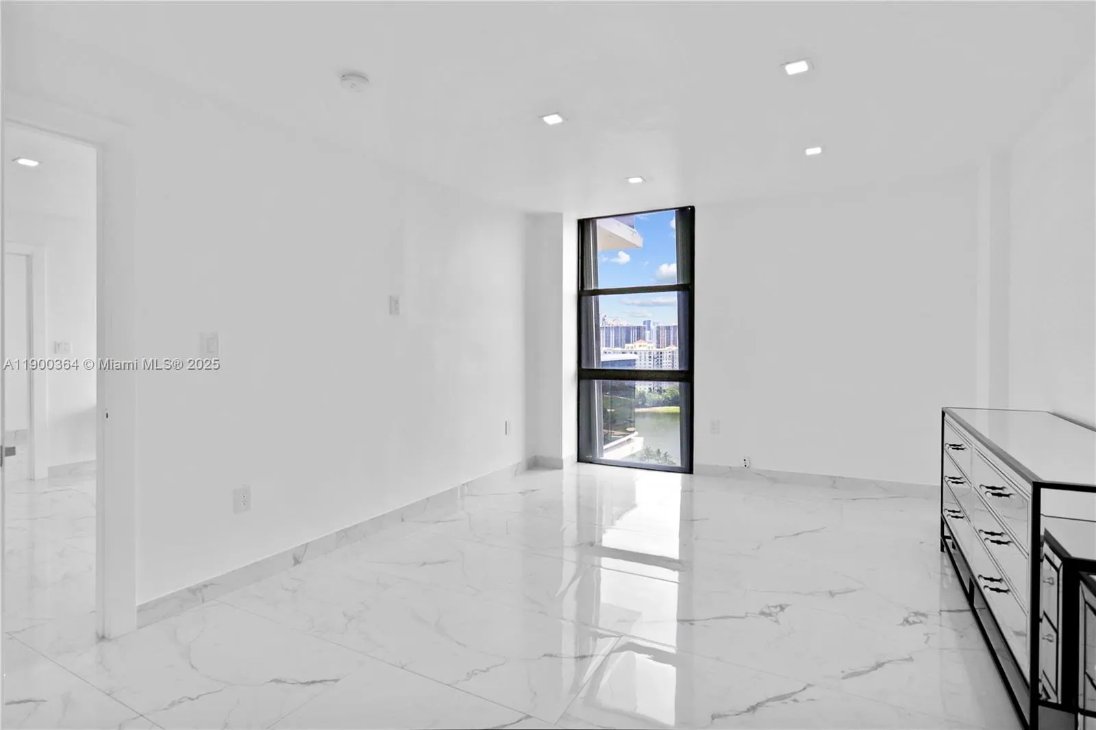 3675 N Country Club Dr, #2008