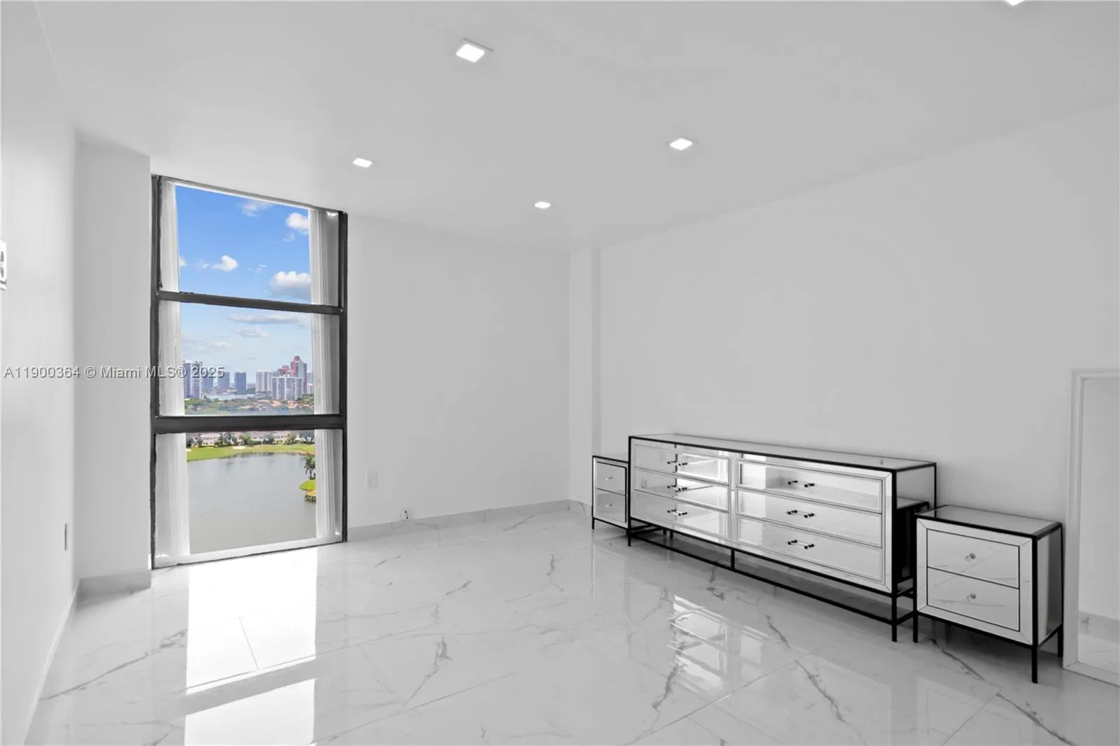 3675 N Country Club Dr, #2008