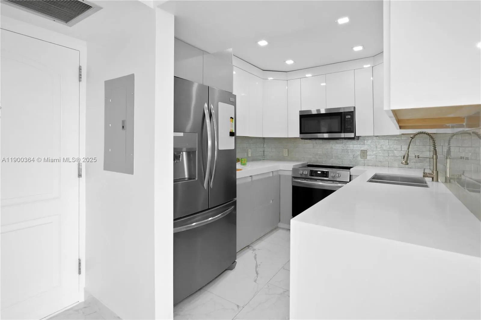 3675 N Country Club Dr, #2008