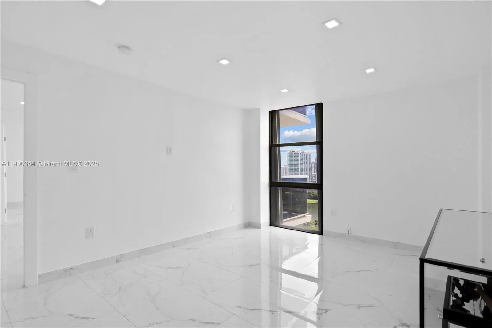 3675 N Country Club Dr, #2008