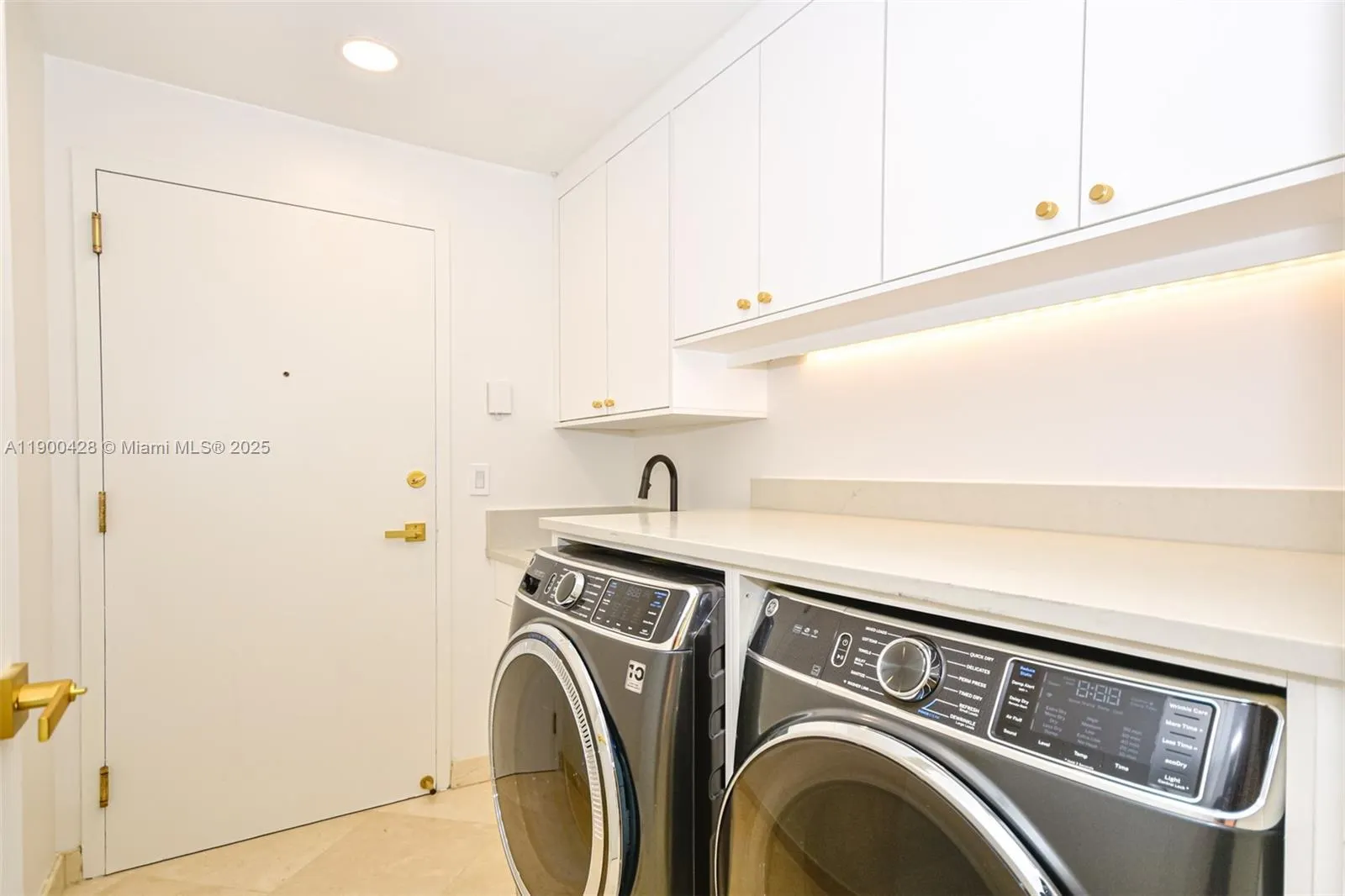 10101 Collins Ave, #7D