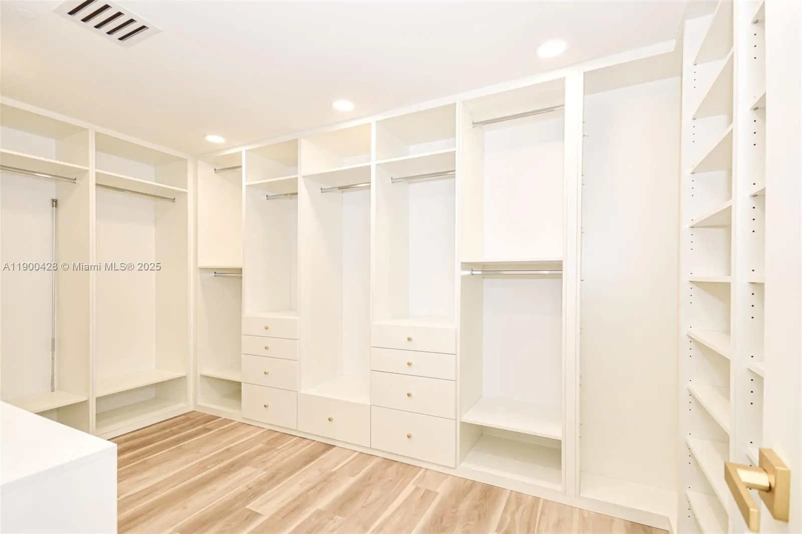 10101 Collins Ave, #7D