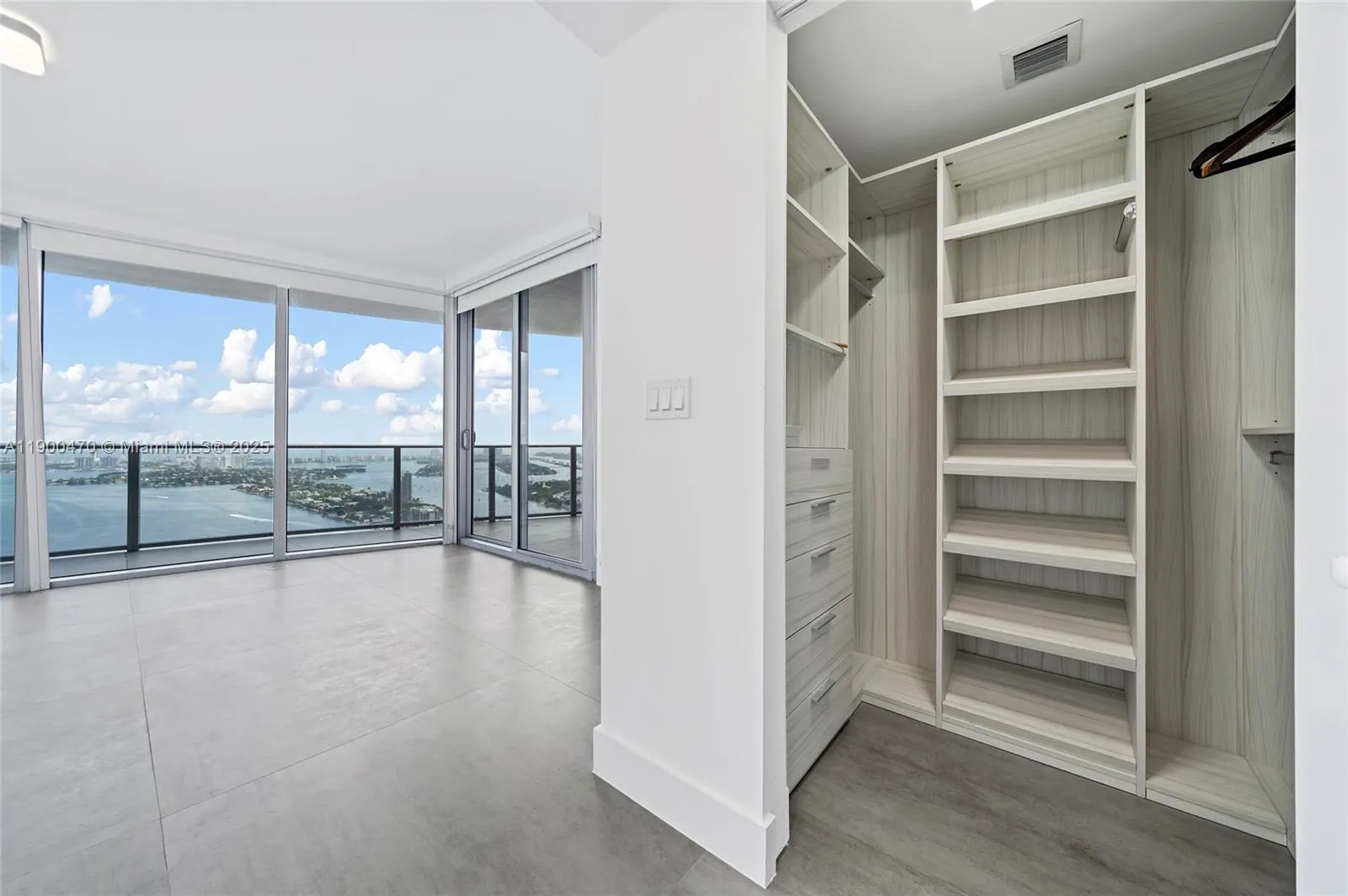 488 NE 18th St, #4612