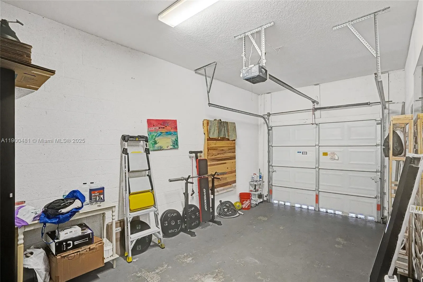 650 NE 193rd Ter