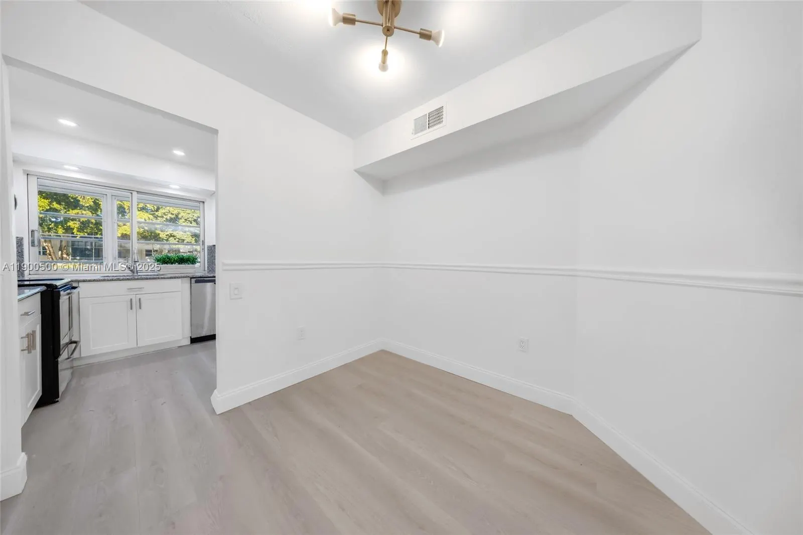 9090 Lime Bay Blvd, #211