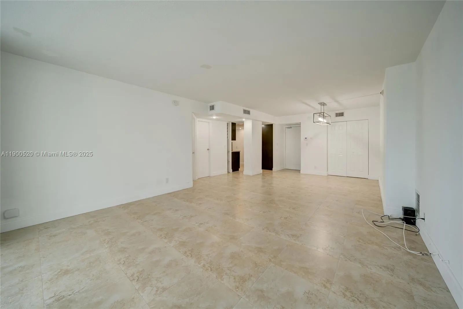 100 Bayview Dr, #214