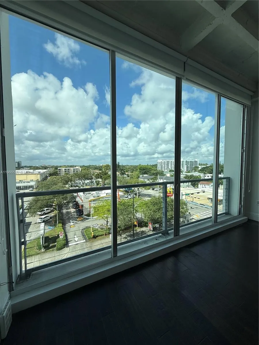 8101 Biscayne Blvd, #R-514
