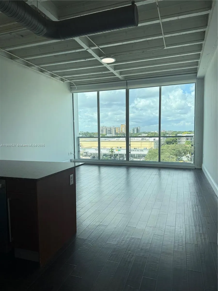 8101 Biscayne Blvd, #R-514