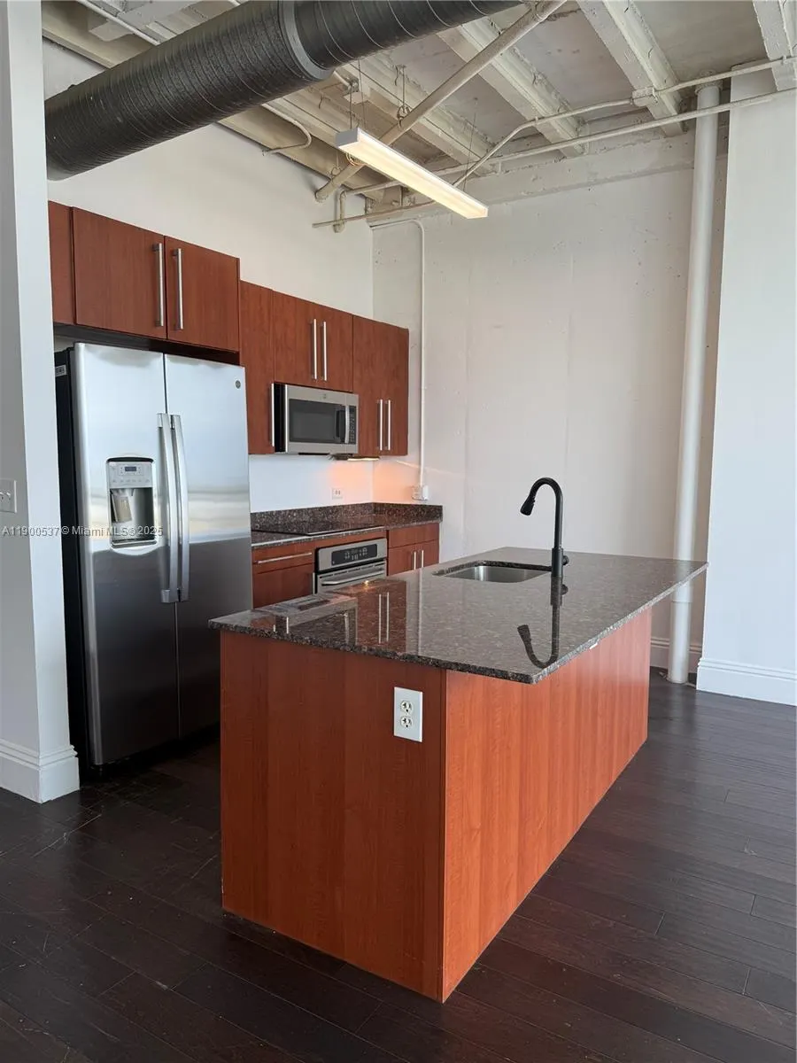 8101 Biscayne Blvd, #R-514