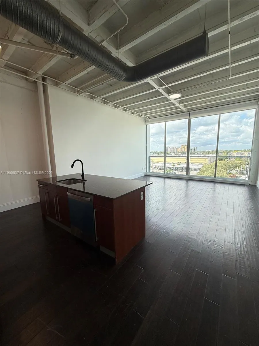 8101 Biscayne Blvd, #R-514
