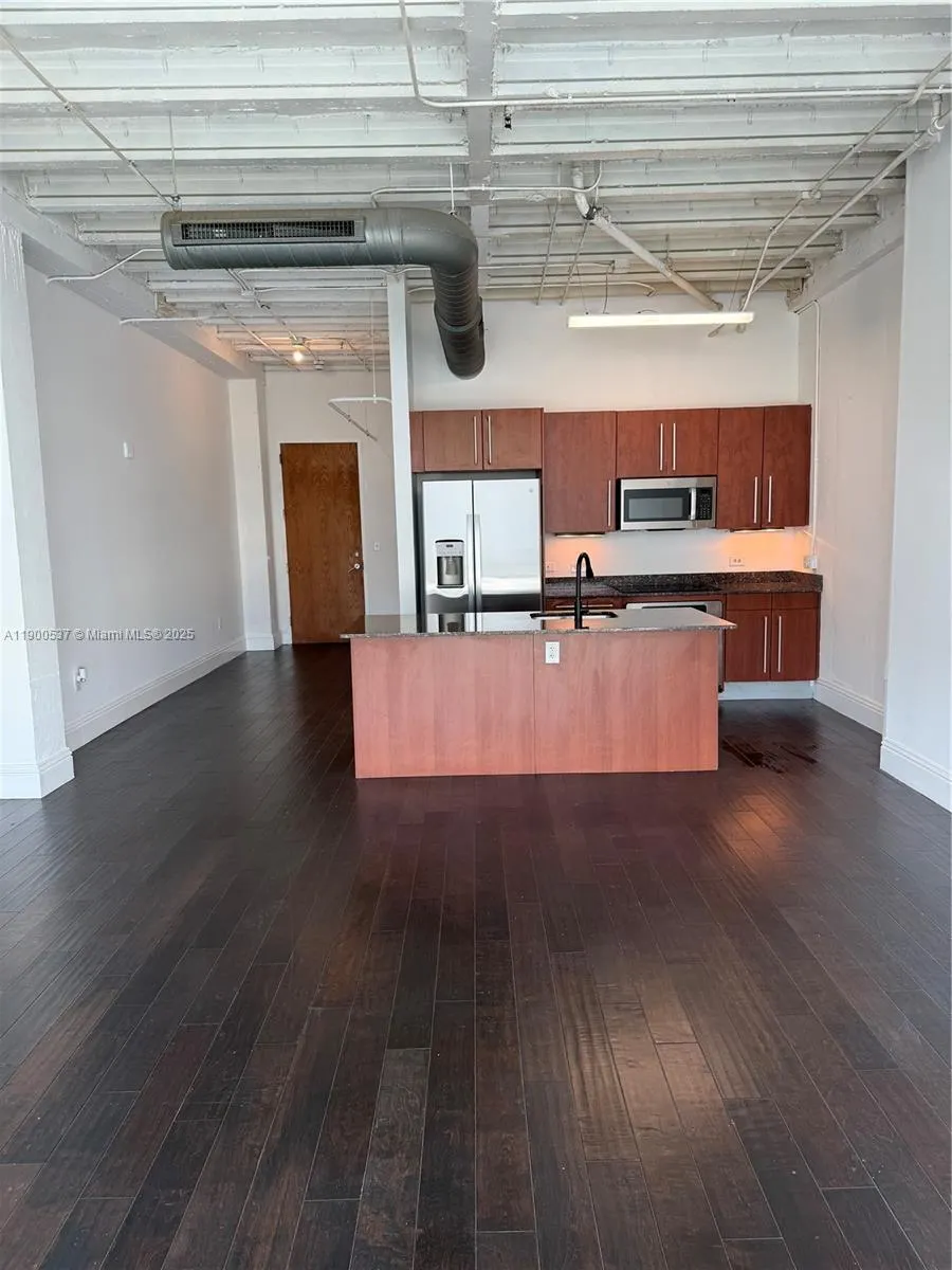 8101 Biscayne Blvd, #R-514