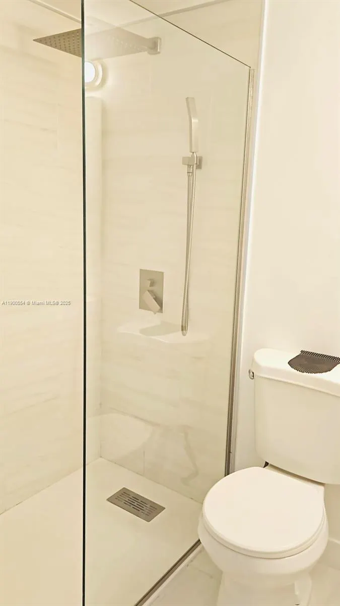 1550 Drexel Ave, #207