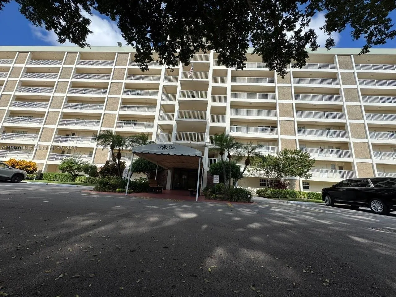 3080 N Course Dr, #704