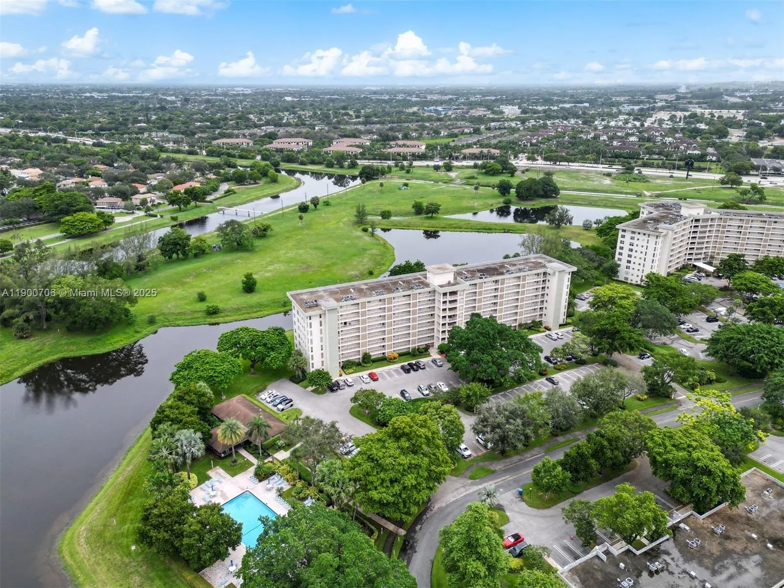 3080 N Course Dr, #704