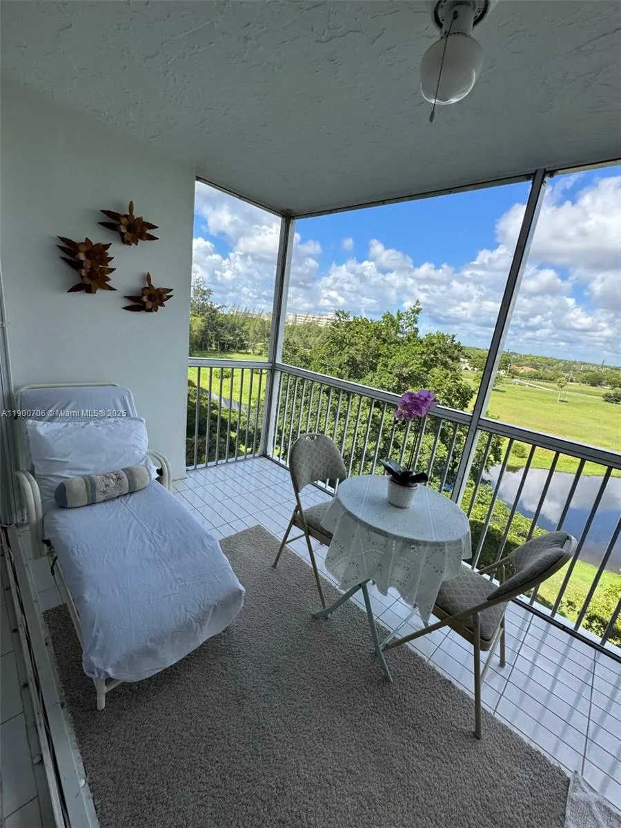 3080 N Course Dr, #704