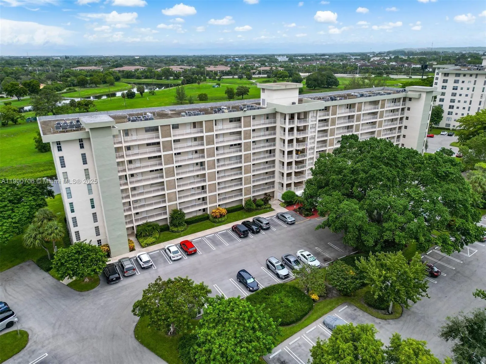 3080 N Course Dr, #704