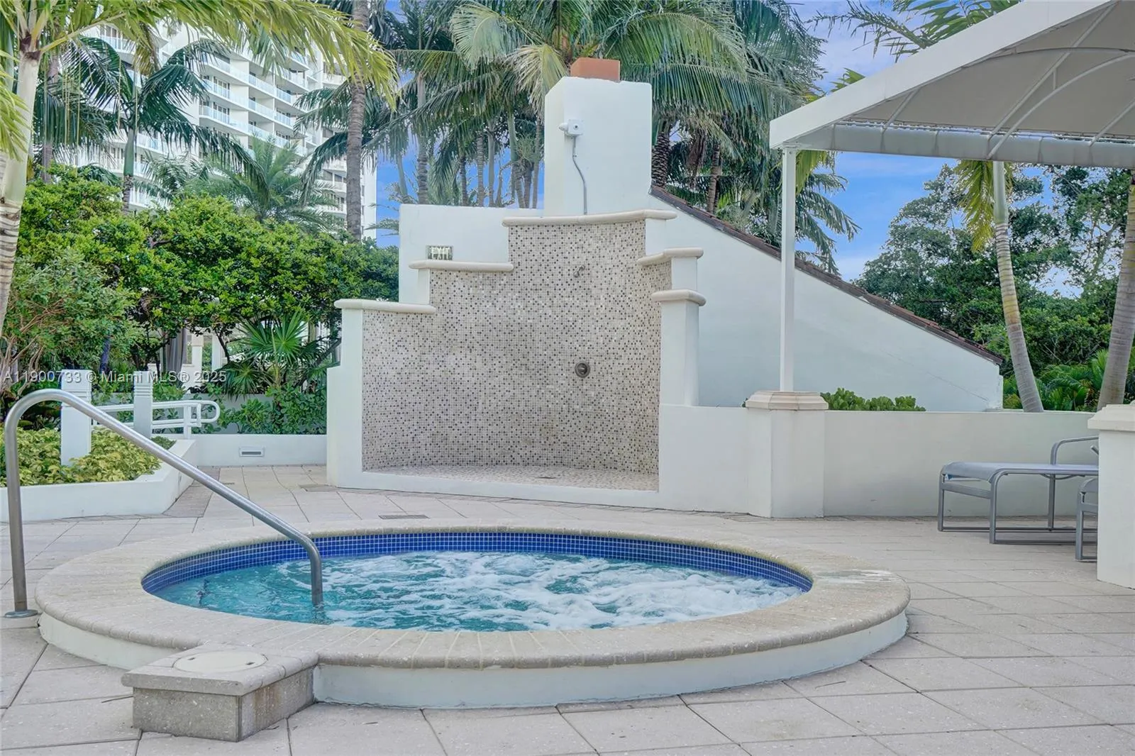 3000 Island Blvd, #1106