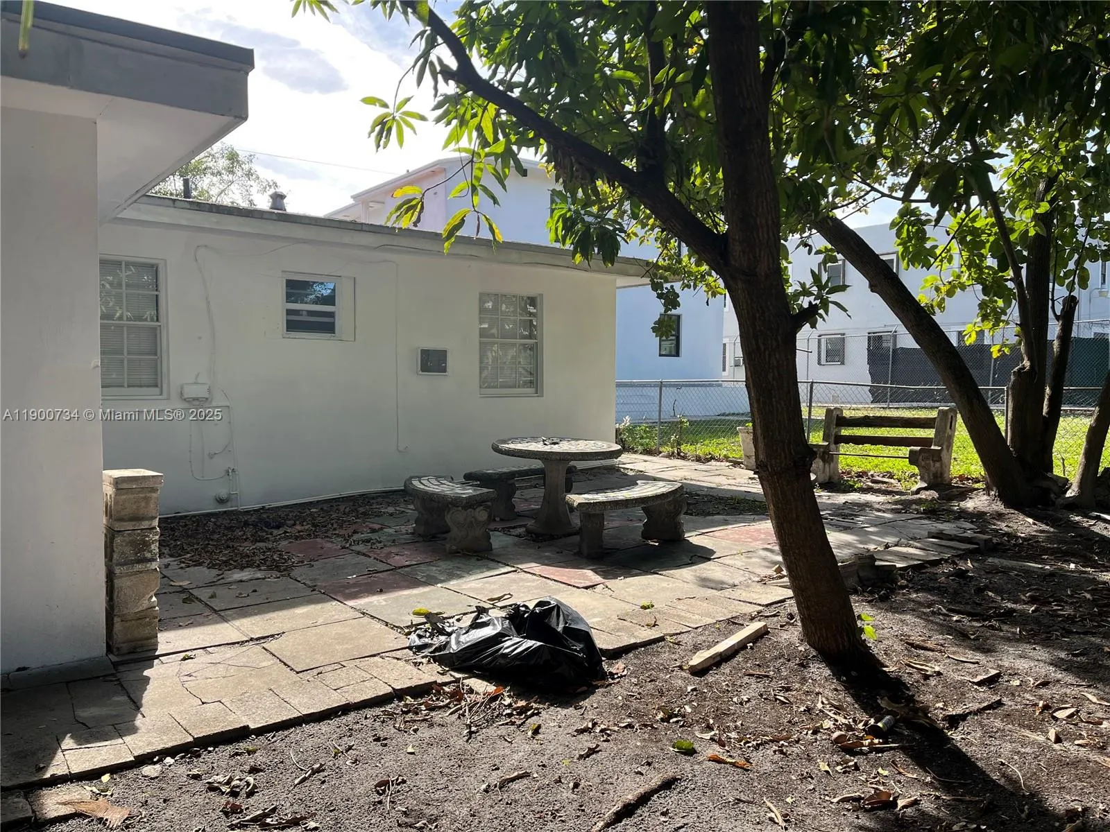 241 NW 32nd St