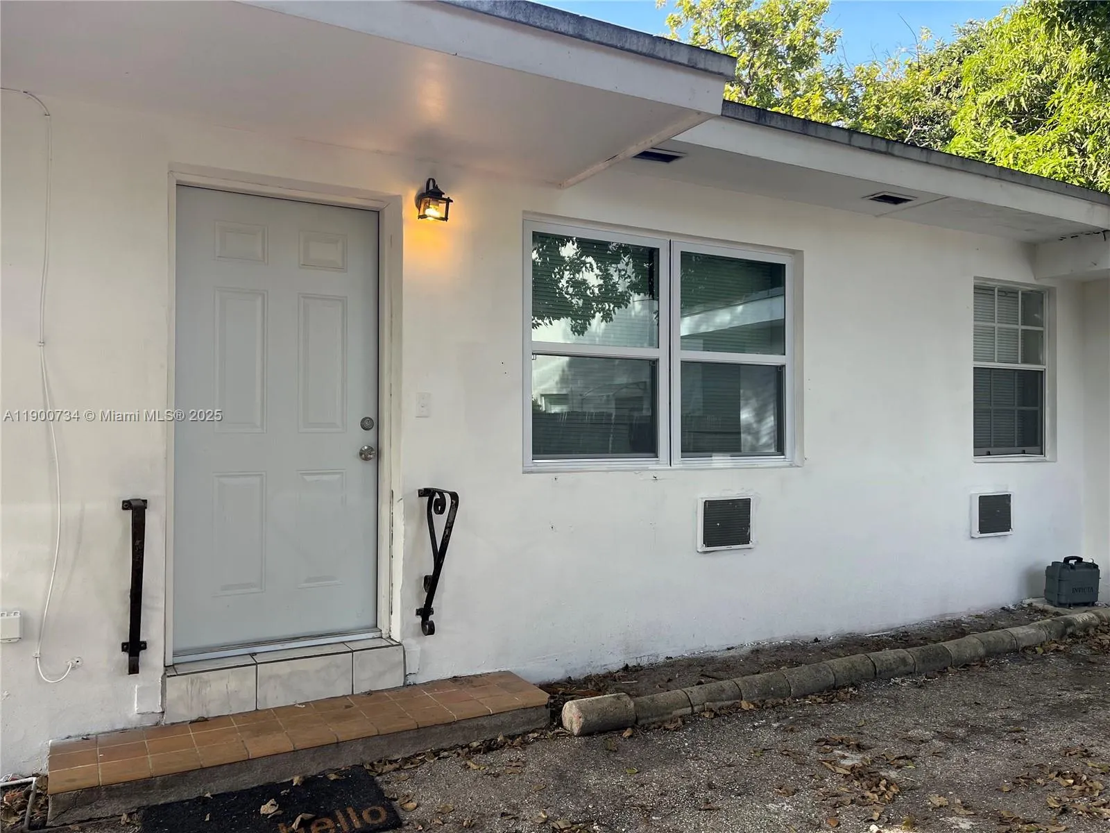 241 NW 32nd St