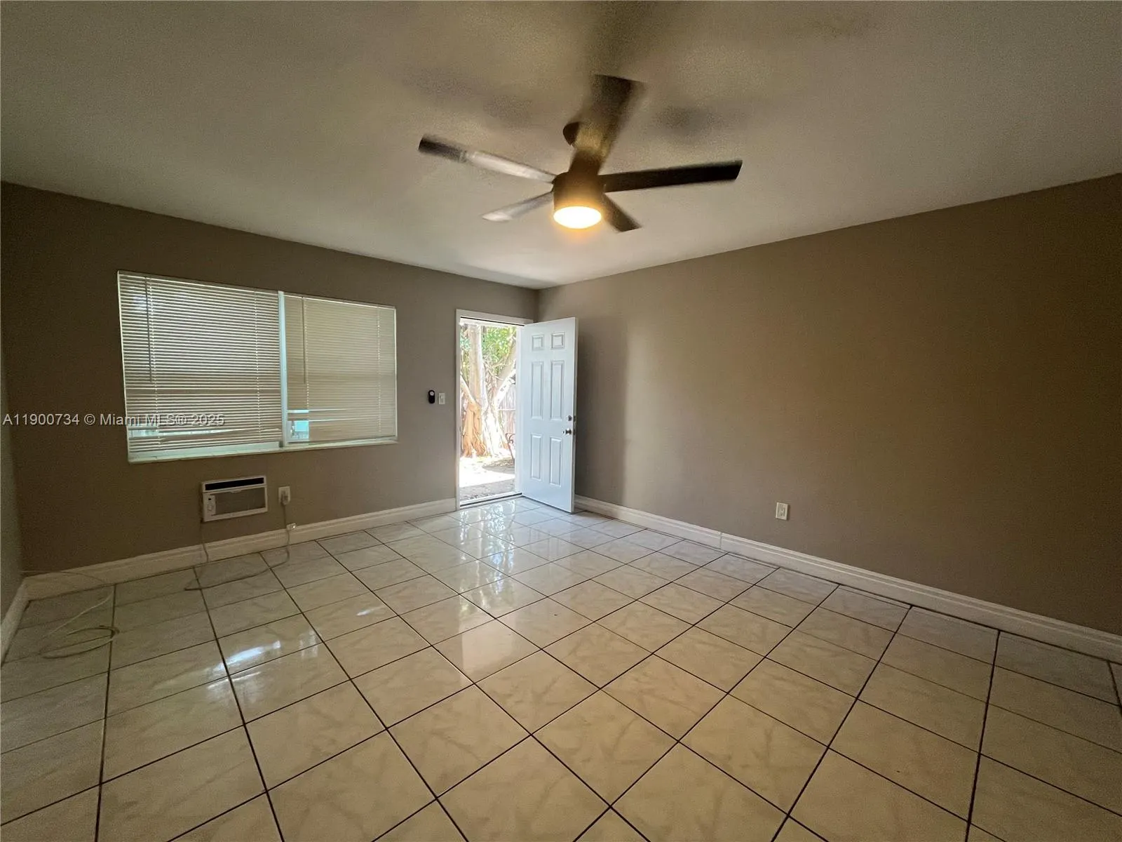 241 NW 32nd St