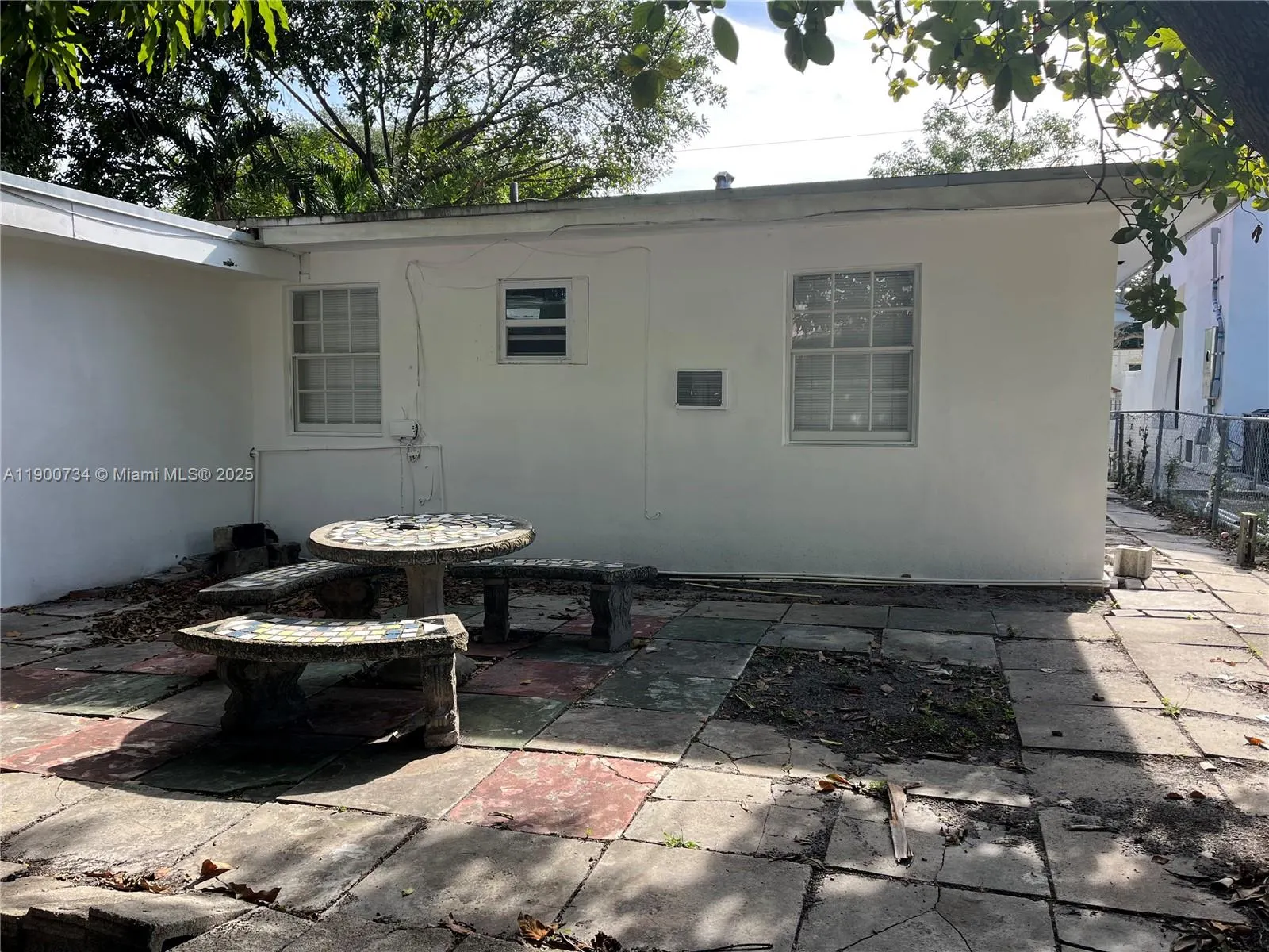 241 NW 32nd St