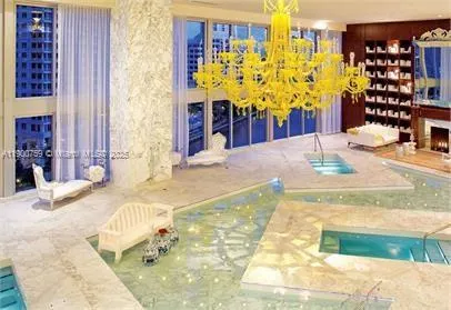 495 Brickell Ave, #2010