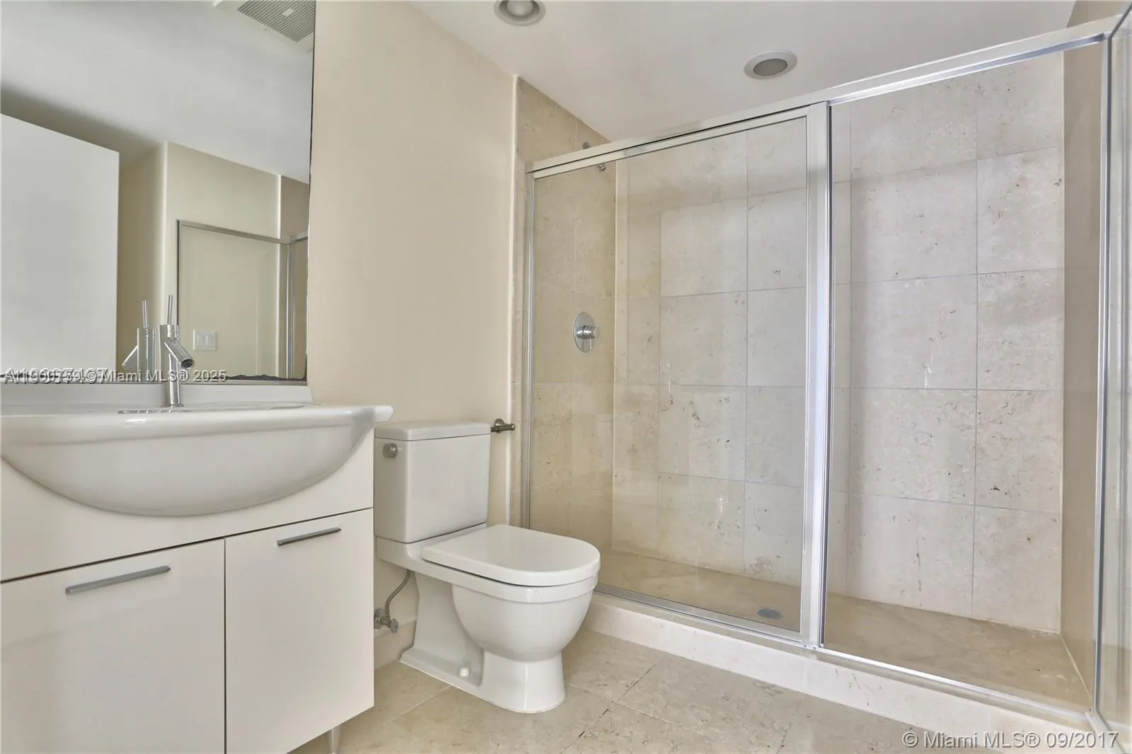 495 Brickell Ave, #2010