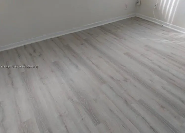 16570 NE 26th Ave, #3C