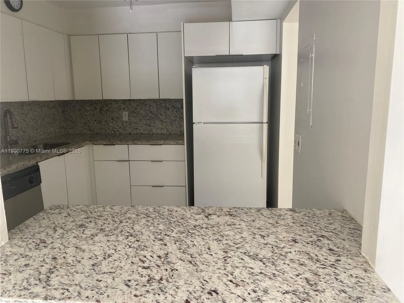 16570 NE 26th Ave, #3C