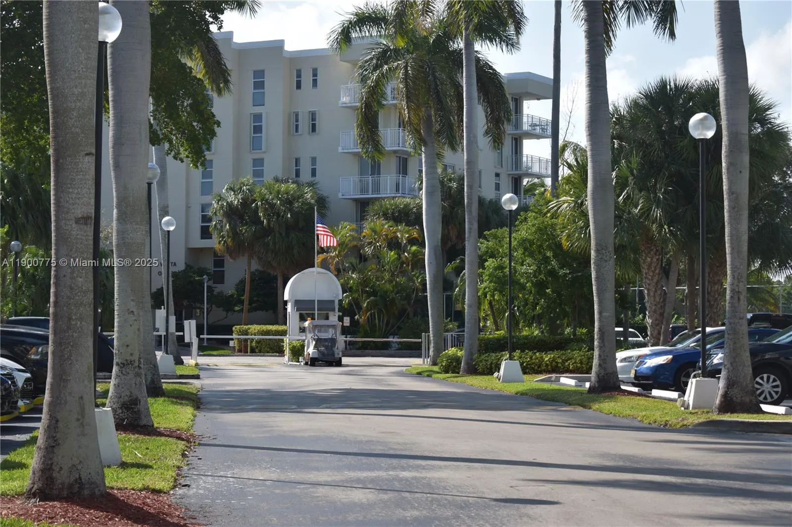 16570 NE 26th Ave, #3C