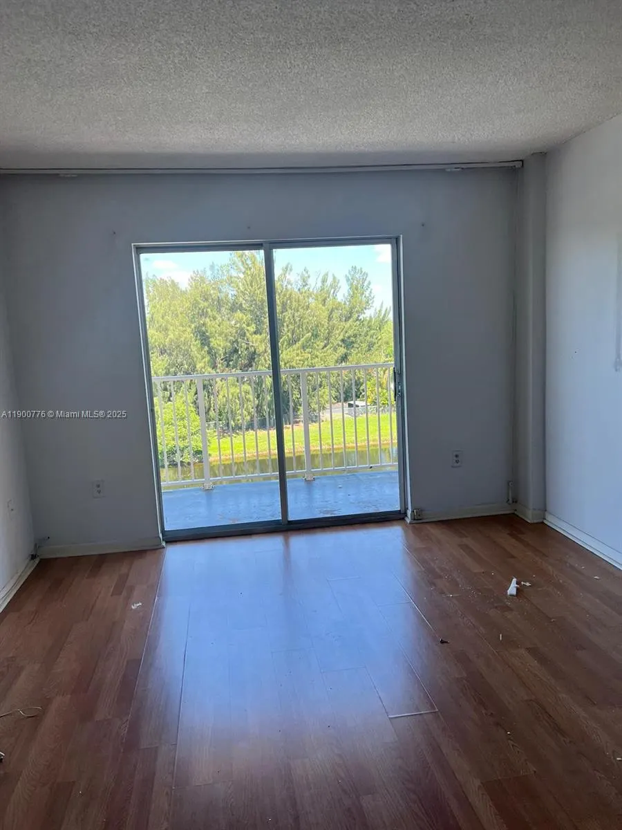 16465 NE 22nd Ave, #617