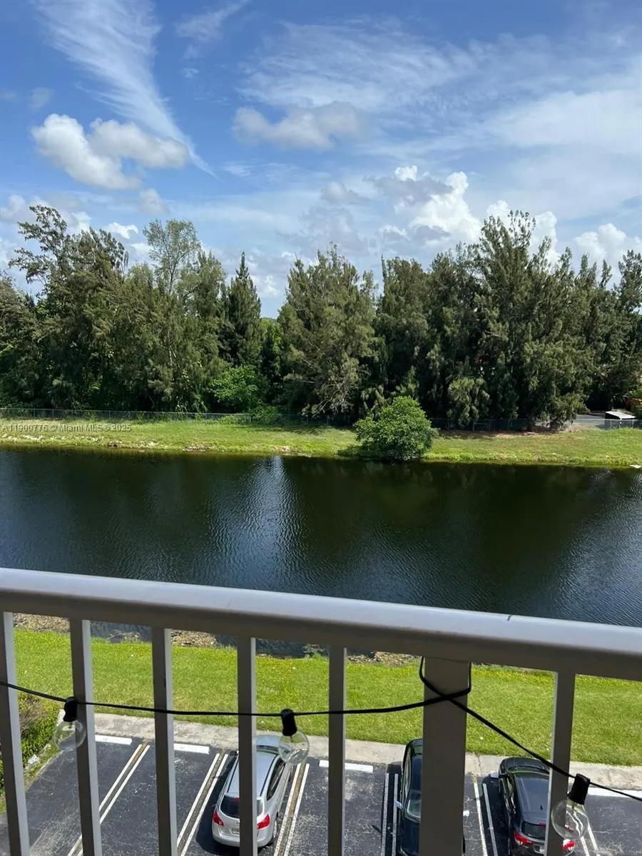 16465 NE 22nd Ave, #617