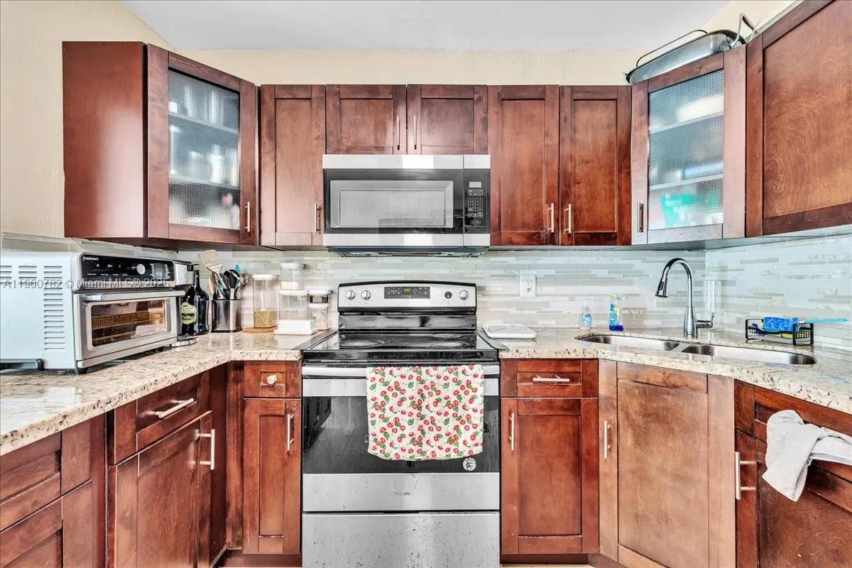 1245 NW 130th St