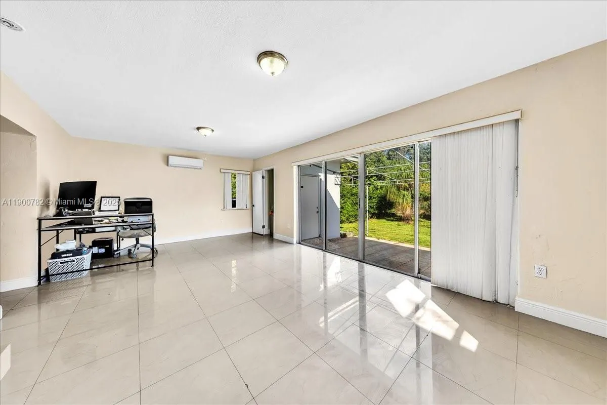 1245 NW 130th St